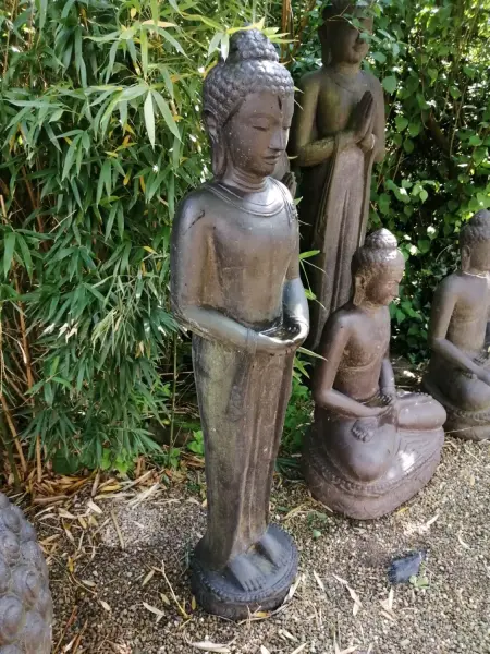 Artikelbild 2 des Artikels “Buddha stehend, Steinguss, 151cm Höhe “